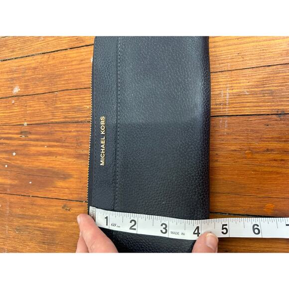 MICHAEL KORS Navy Mercer Multipocket Continental Zip Up Wallet - Picture 12 of 12